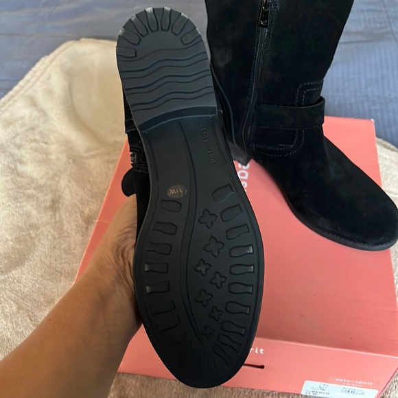 Easy spirit mid boots 11 wide suede brand new w box - Picture 4 of 5